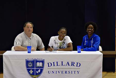 (l to r) LSUE Head Coach Michael Bari, Quanessa Batiste, Head Coach Kiki Baker Barnes